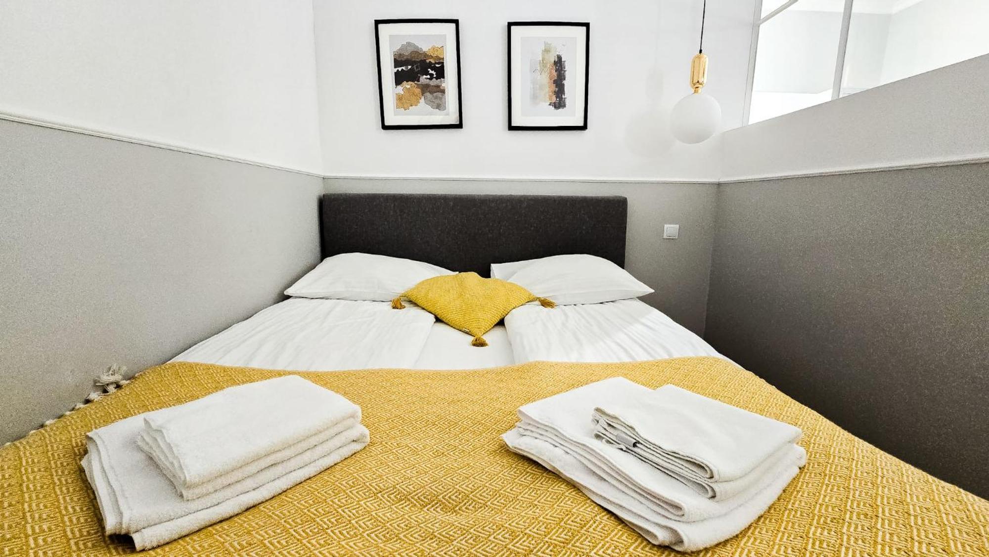 Zloty Flaming By Rentoom Apartment Torun Bagian luar foto